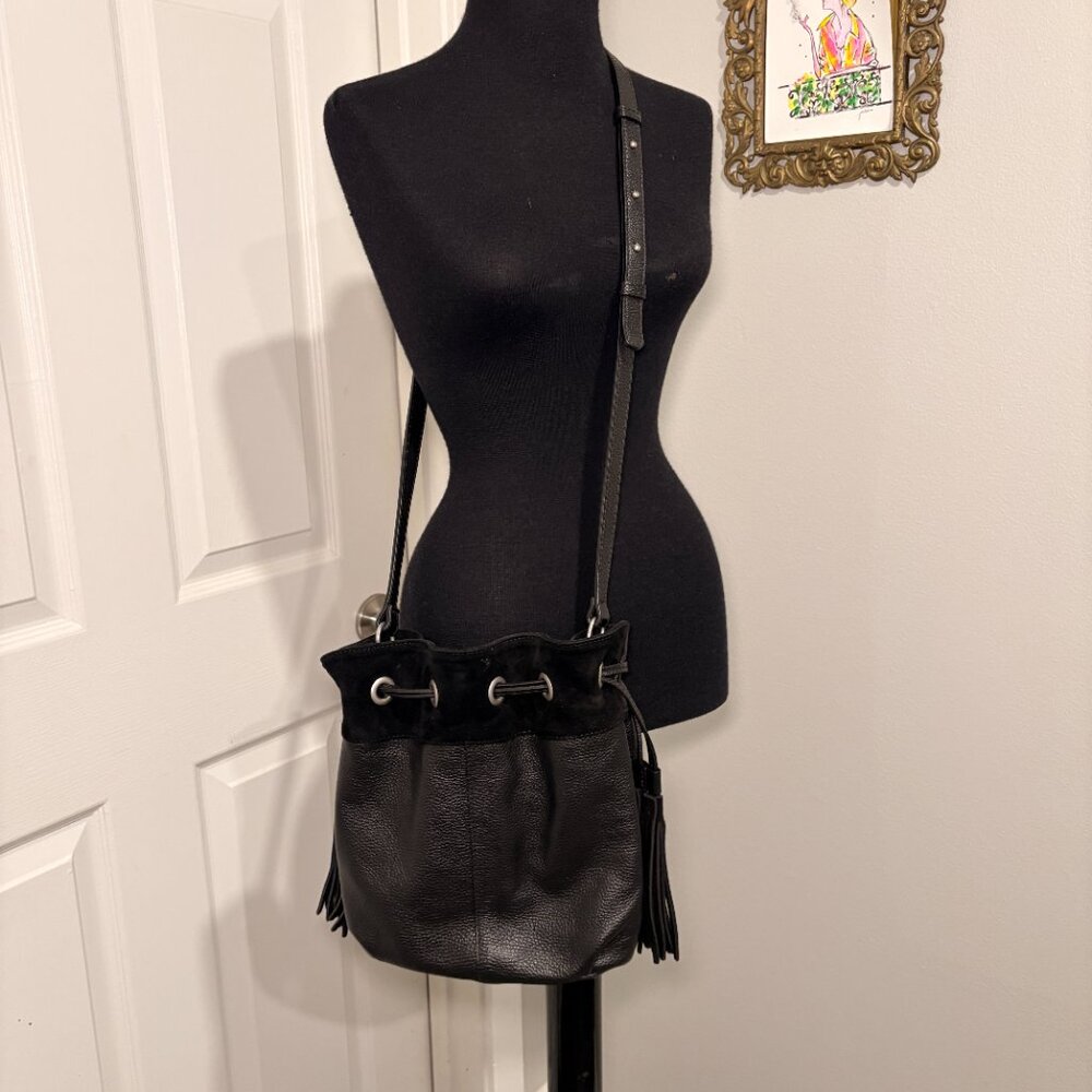 Italian 100% Leather Bucket Bag with Suede Fringe Tassels, Black